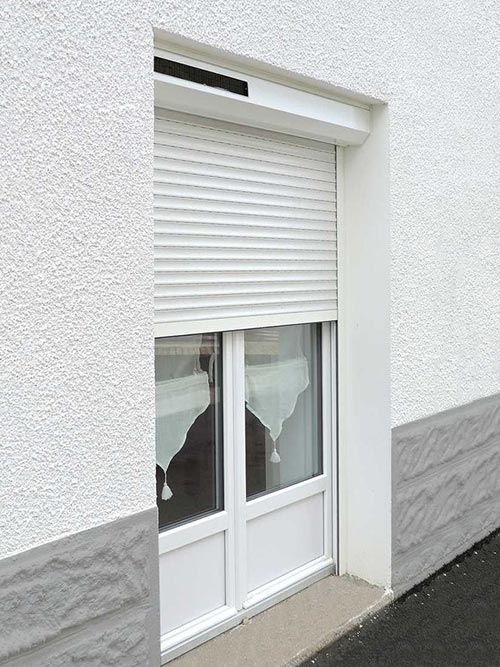 Ремонт дверних ролет